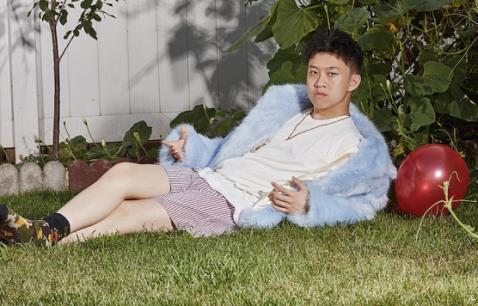 022 Rich Brian.jpg