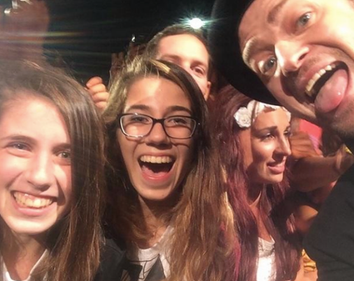 JT Selfie V Festival.png